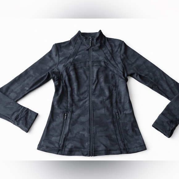 Lululemon camo define jacket size 10 - Picture 1 of 5